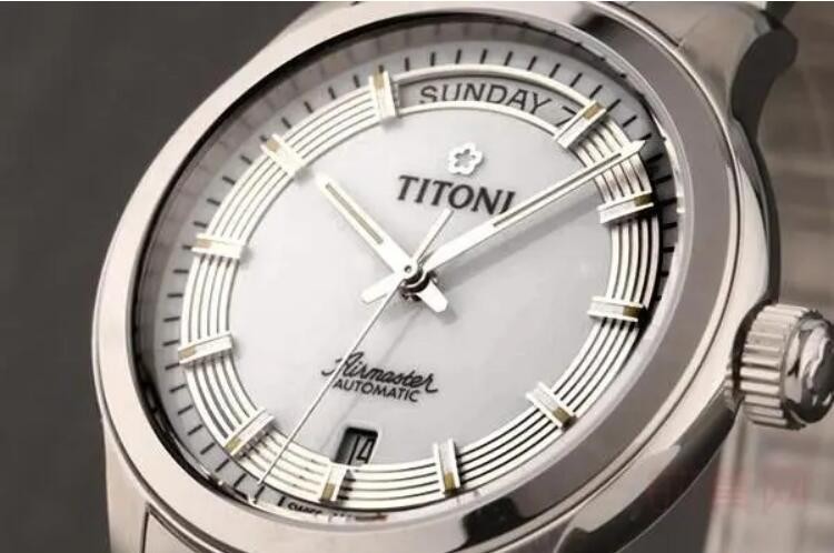 梅花手表是哪个国家的品牌  梅花手表属于什么档次